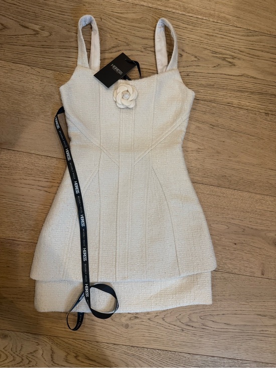 Heiress Beverly Hills Dresses & Skirts - HERSS Ivory Textured Mini Dress with Floral Applique